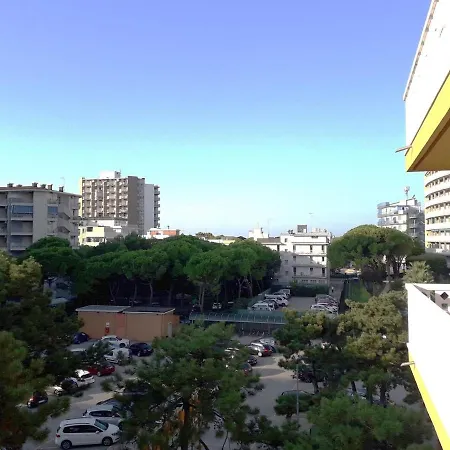 Lucerna At Sabbiadoro Apartment