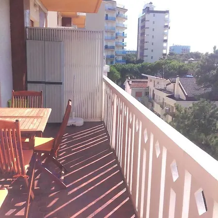 Lucerna At Sabbiadoro Apartment